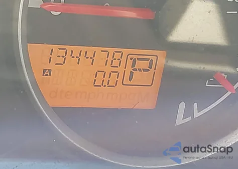 2011 Nissan Pathfinder Silver z USA, uszkodzony, nr VIN 5N1AR1NB6BC627924